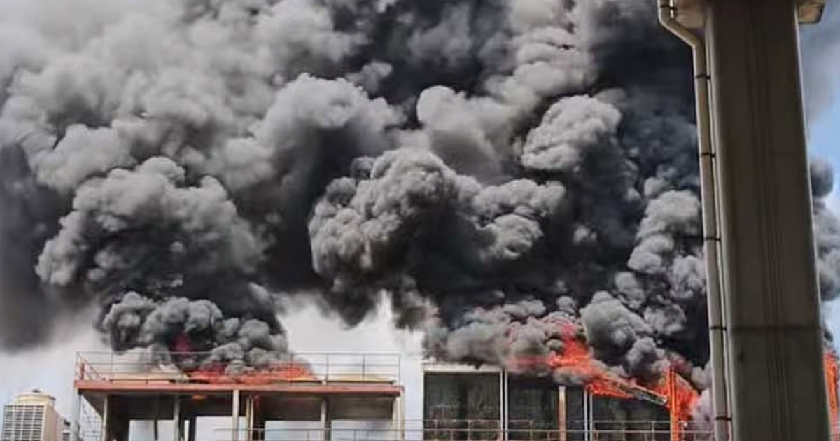 ধানমণ্ডি ও মহাখালীতে  আগুন, নিয়ন্ত্রণে ফায়ার সার্ভিস