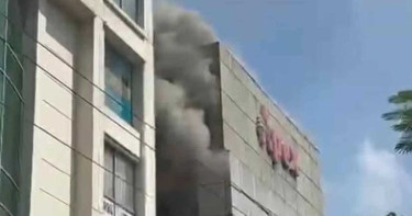 ধানমন্ডির আগুন নিয়ন্ত্রণে
