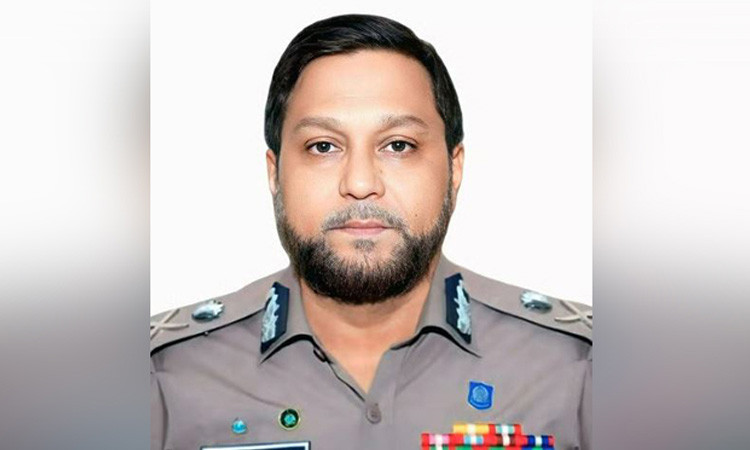 মানুষের নিরাপত্তা নিশ্চিতে পুলিশ দিন-রাত কাজ করছে: ডিএমপি কমিশনার