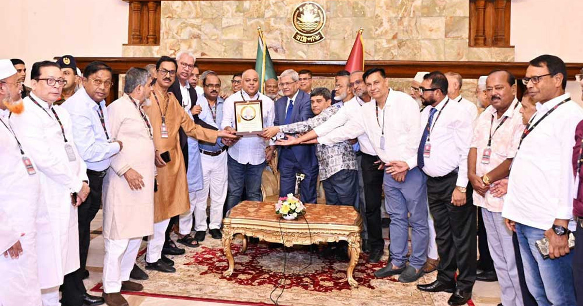 গণতন্ত্রকে শক্তিশালী করতে স্থানীয় সরকারকে শক্তিশালী করতে হবে: রাষ্ট্রপতি