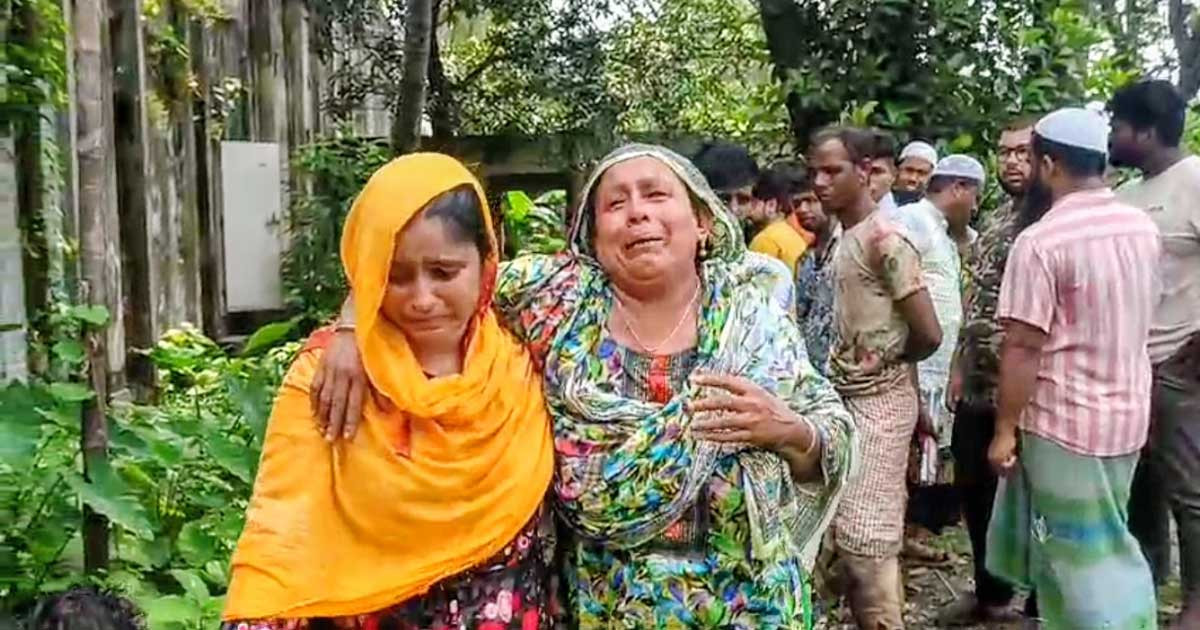 ডোবা থেকে ব্যবসায়ীর বস্তাবন্দী মরদেহ উদ্ধার