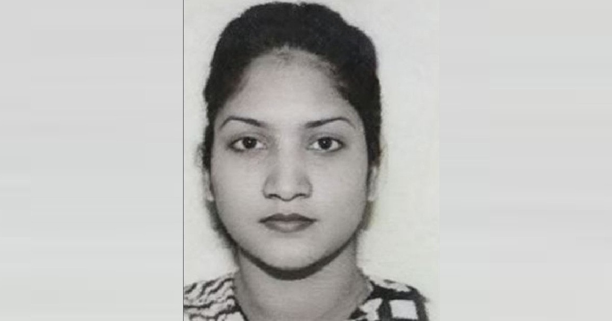 দুই বাসের চাপায় মাইলস্টোনের শিক্ষিকা নিহত