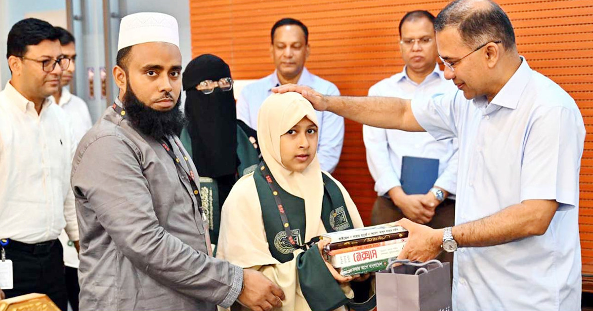 আন্তর্জাতিক কোরআন প্রতিযোগিতায় বিজয়ীদের সংবর্ধনা দিলেন প্রধানমন্ত্রী