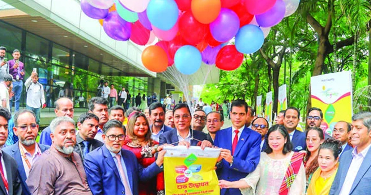 আইসিসিবিতে ভ্রমণপিপাসুদের মেলা
