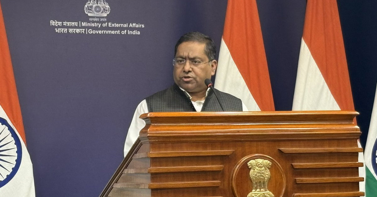 শেখ হাসিনা আমলের ১০১ চুক্তি পর্যালোচনা করছে ঢাকা, প্রতিক্রিয়ায় যা বলল ভারত