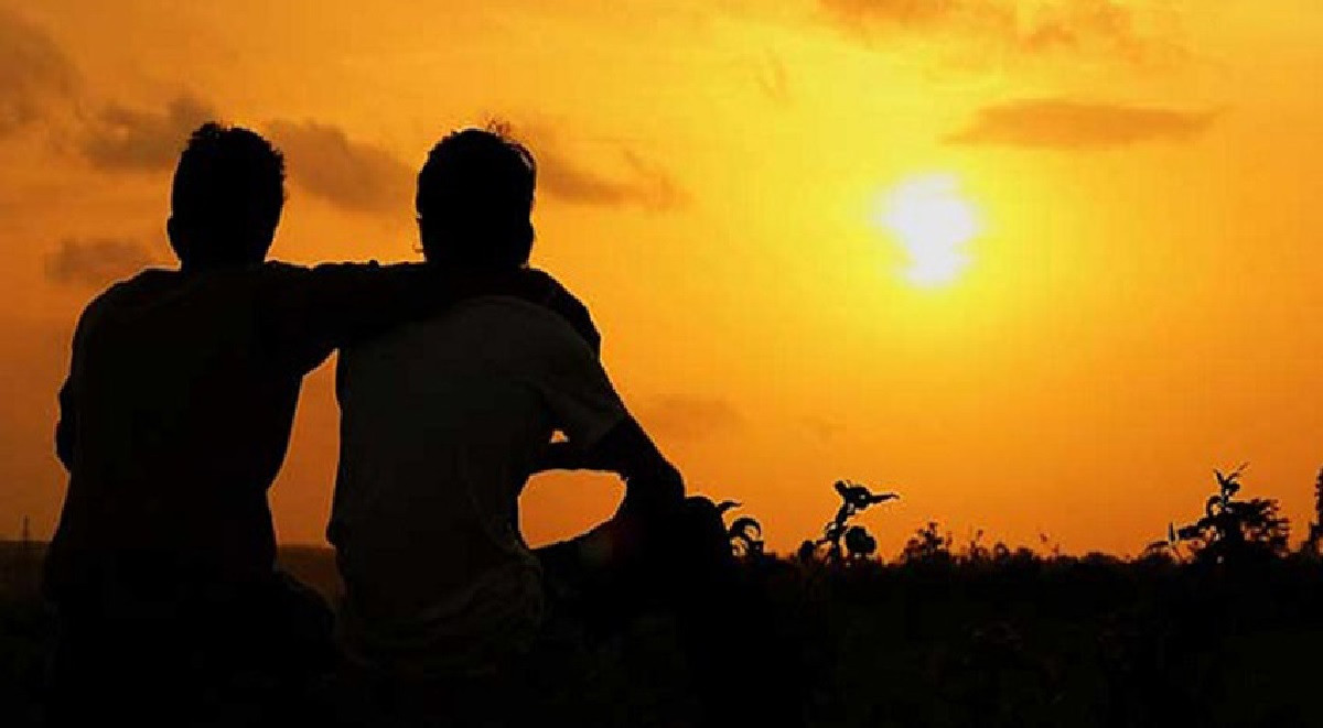 যাদের সঙ্গে যেসব কথা কখনো শেয়ার করবেন না