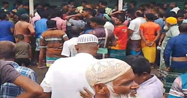 কুড়িগ্রামে সার নিয়ে আবারও উত্তেজনা, অবরুদ্ধ কৃষি কর্মকর্তা