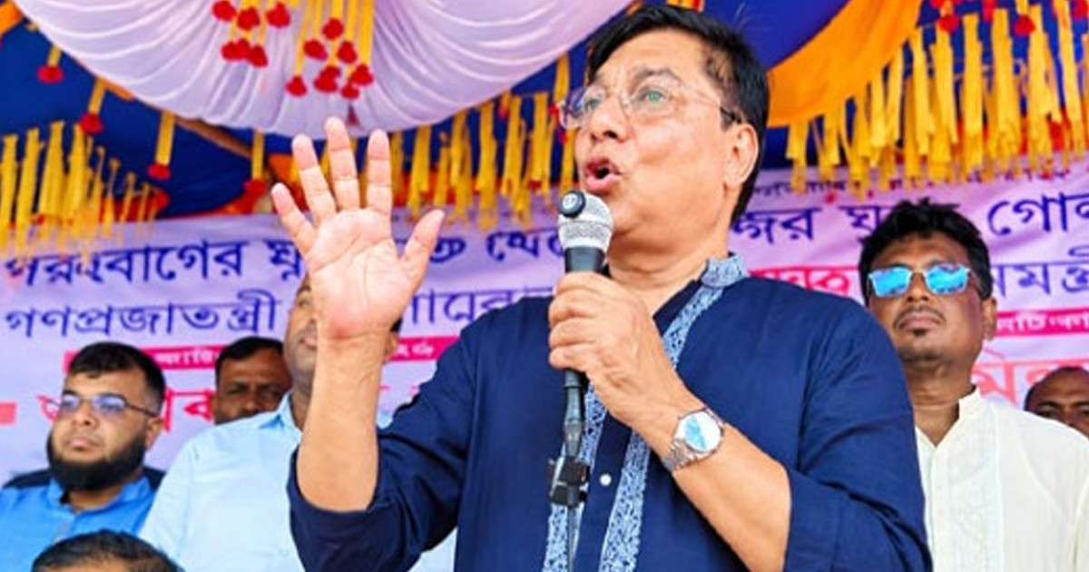 হাসিনা কালকেই আসুক, হাতকড়া দিয়ে রিসিভ করব: বিমানমন্ত্রী