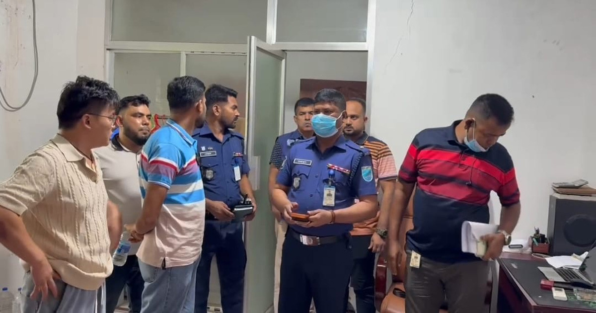 ধামরাইয়ে কারখানার কর্মকর্তাকে বেঁধে ৭০ লাখ টাকা লুট