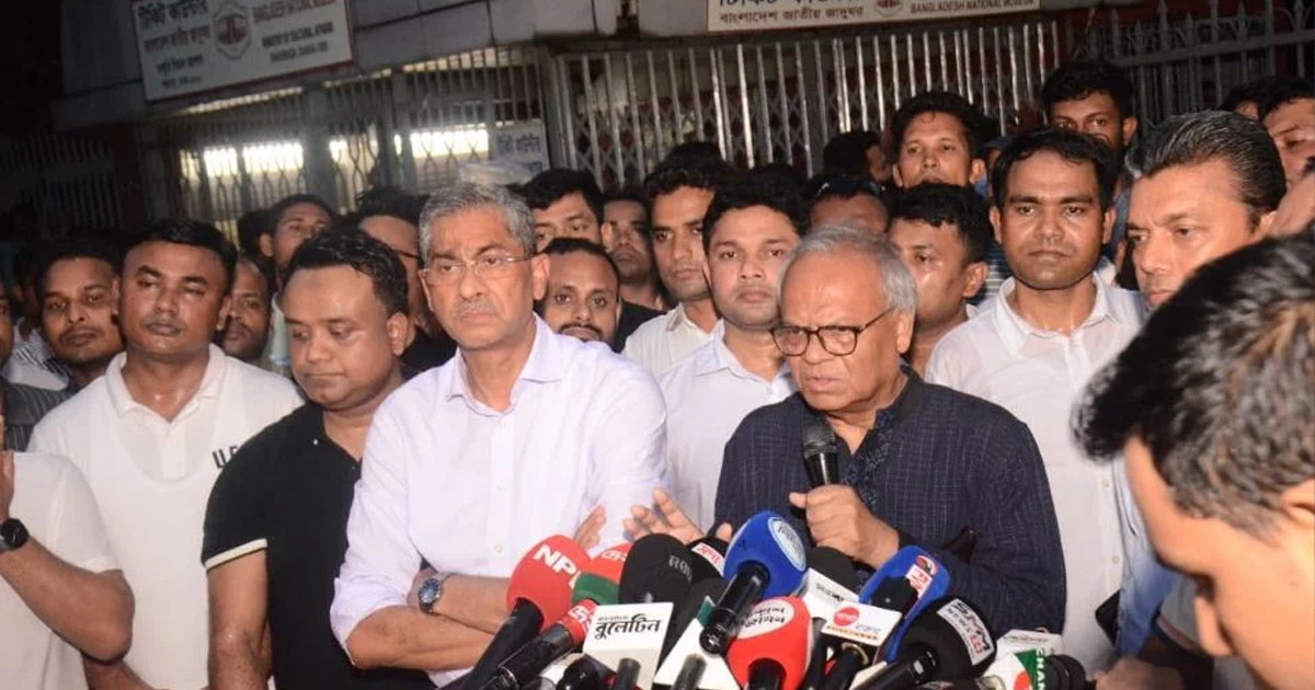 সাম্প্রতিক অগ্নিসংযোগ ও বোমা হামলা গভীর ষড়যন্ত্রের অংশ: রিজভী