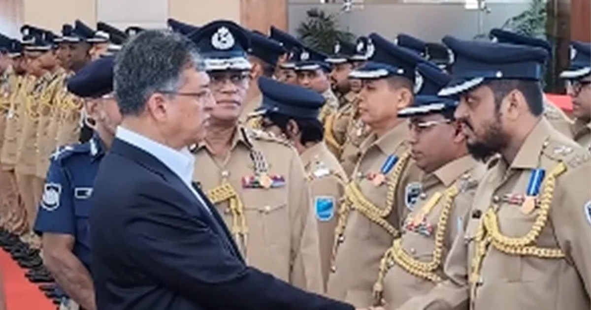 সাহস ও সেবায় অনন্য অবদানে ৯২ পুলিশ সদস্য পেলেন পুলিশ পদক