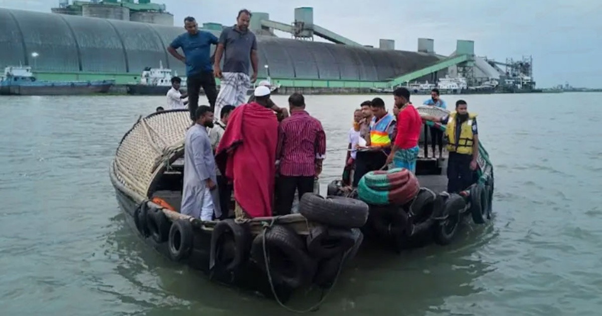 মেঘনায় ট্রলারডুবিতে নিখোঁজ ৩ জনের মরদেহ উদ্ধার