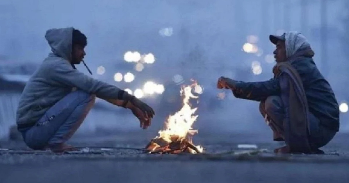 রাতে হঠাৎ ঠান্ডা, শীত কি এবার আগেই আসছে?