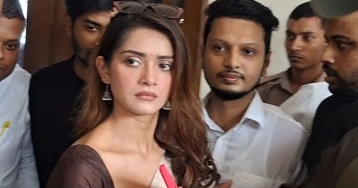 আত্মসমর্পণ করে জামিনের মেয়াদ বাড়ালেন তানজিন তিশা
