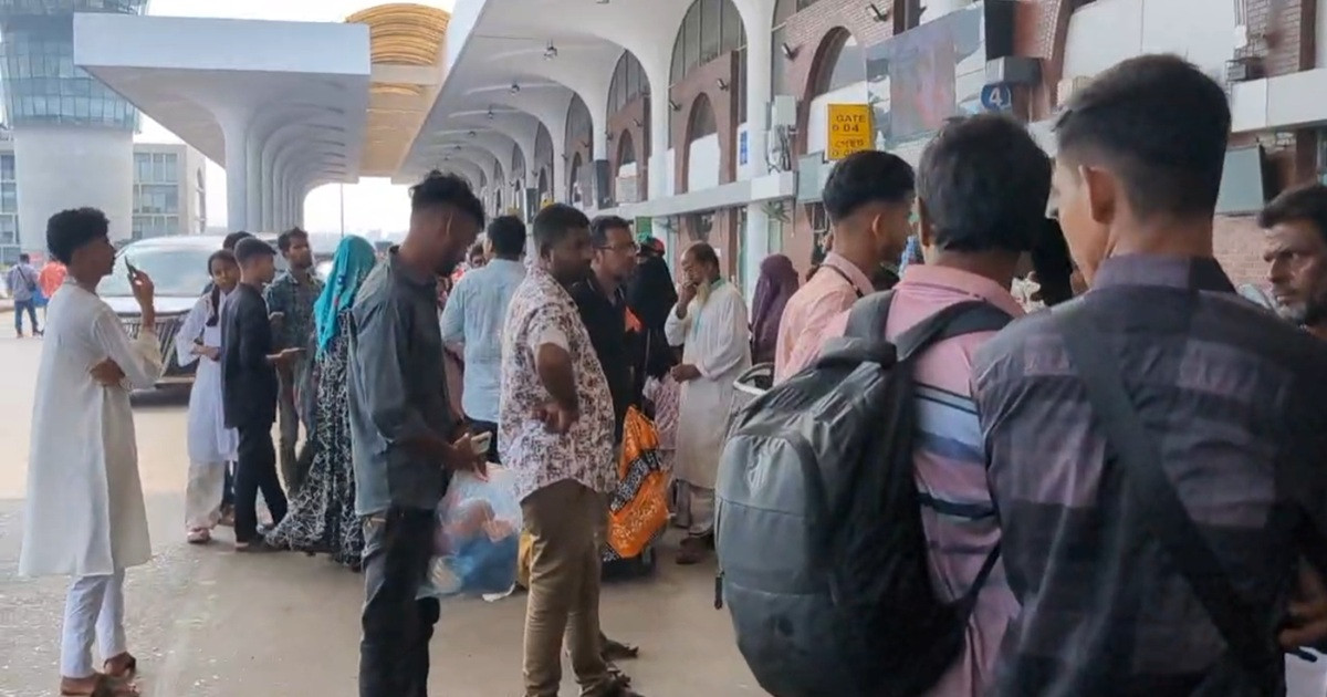 সৌদিগামী ফ্লাইট বাতিল-স্থগিতে চাকরি হারানোর শঙ্কায় বাংলাদেশি কর্মীরা