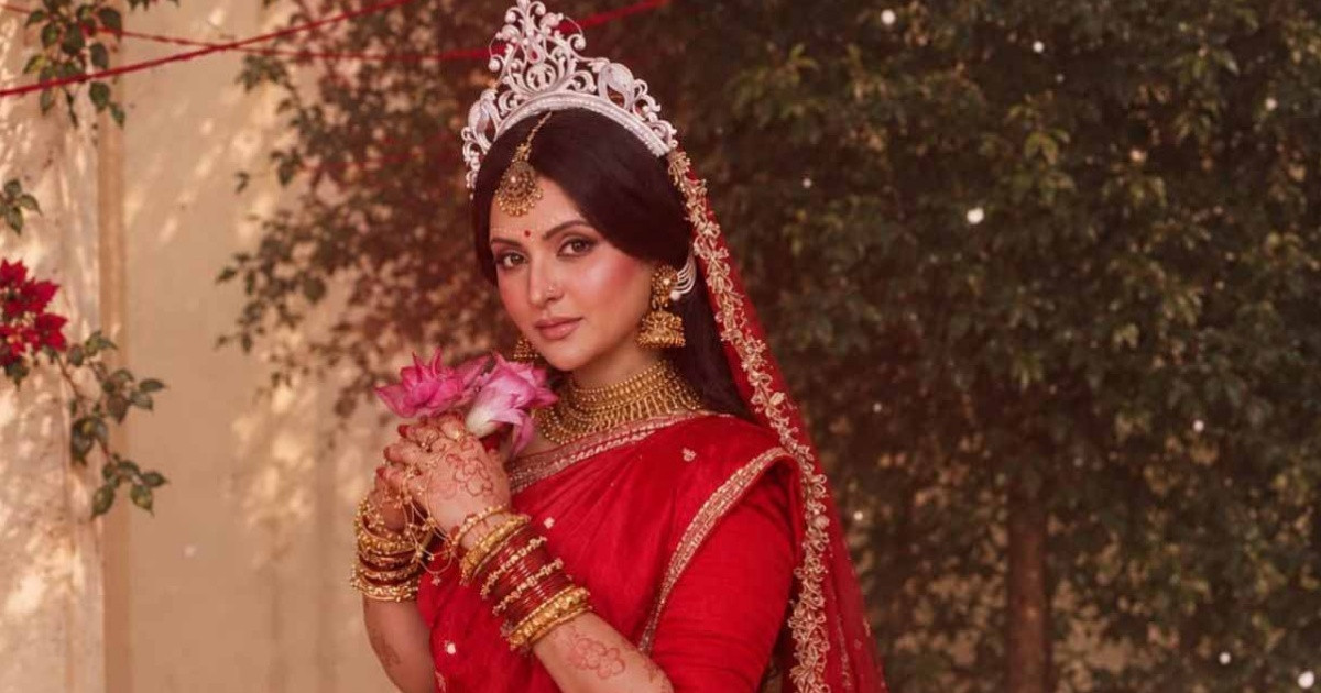বধূর সাজে পরীমনি, ক্যাপশনে কীসের ইঙ্গিত?