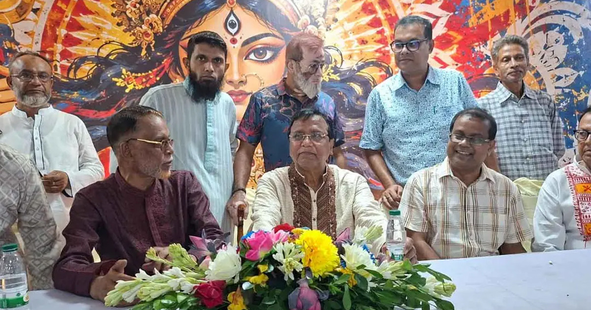 দুর্গাপূজা ঘিরে পল্টনের বিভিন্ন মন্দির পরিদর্শনে ডিএসসিসি প্রশাসক