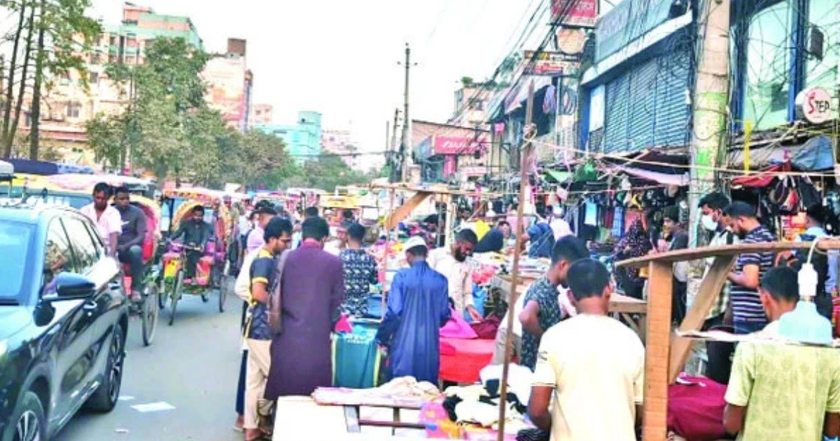 ১০০ ফিট সড়কের ৯০ ফিটই বেদখল