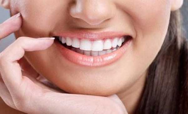 ঘরোয়া উপায়ে যেভাবে ঠোঁটের যত্ন নিবেন!