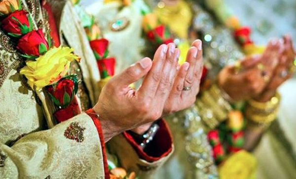 যেসব নারীকে বিবাহ করা হারাম