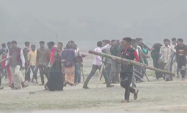 লক্ষ্মীপুরে জাল ভোট দিতে গিয়ে আটক ৪