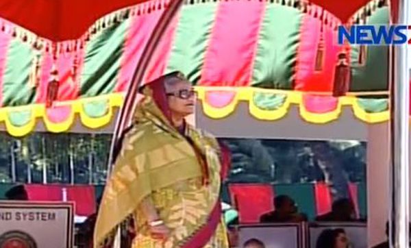 চট্টগ্রামে সেনা কর্মকর্তাদের কুচকাওয়াজ পরিদর্শনে প্রধানমন্ত্রী 