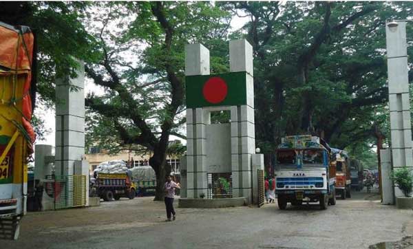 বেনাপোল বন্দরে দুইদিন বাণিজ্য বন্ধ