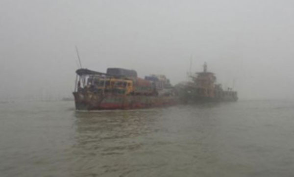 পাটুরিয়া-দৌলতদিয়ায় ফেরি চলাচল শুরু