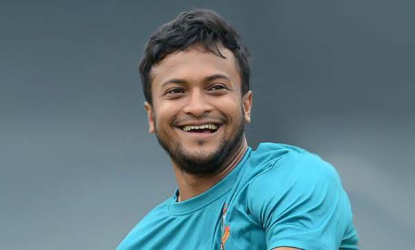 হার্শার বর্ষসেরা একাদশে সাকিব