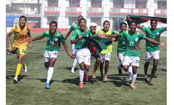 পাকিস্তানকে উড়িয়ে চ্যাম্পিয়ন বাংলাদেশ
